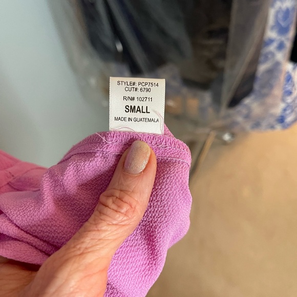 Gibsonlook size small tie neck blouse - Picture 5 of 5